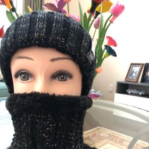 Stylish Ladies Knitted Hat & Neck Warmer/scarf set